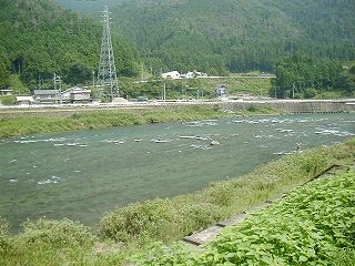 㗬