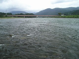 勴
