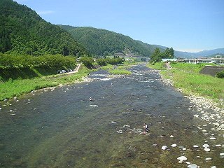 M㗬