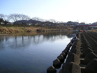 㗬