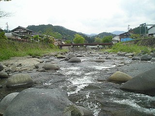 h勴